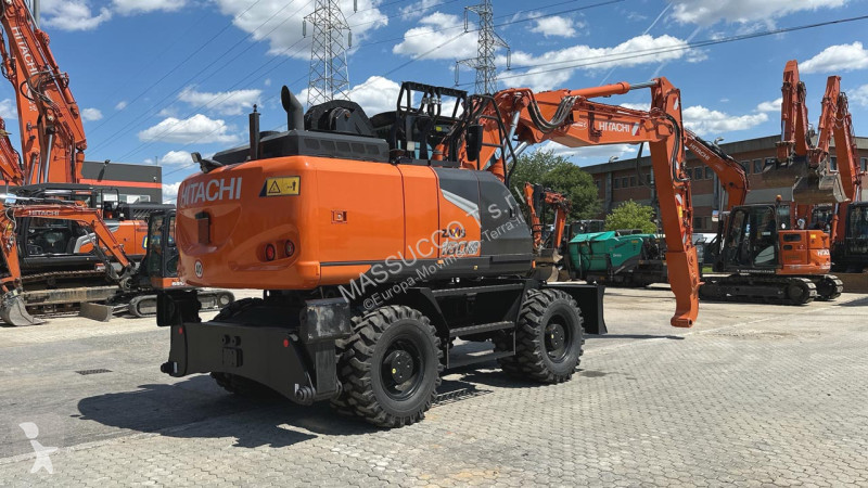 Rýpadlo Hitachi