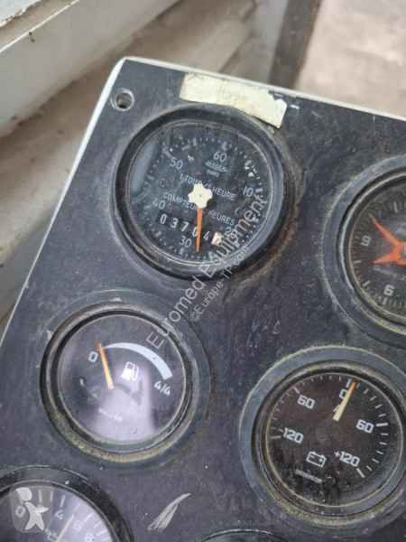 جرافة Komatsu 1400-1