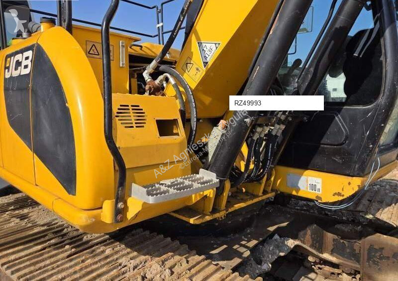 Rýpadlo JCB