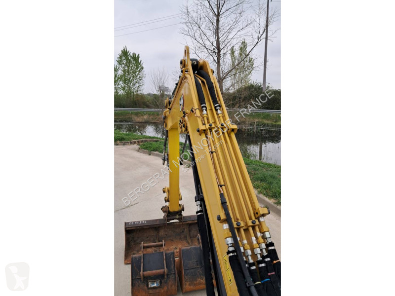 Rýpadlo Caterpillar 302.7