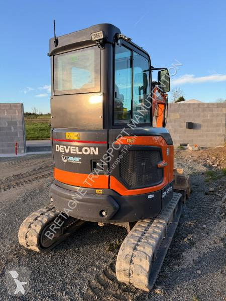 Rýpadlo Develon