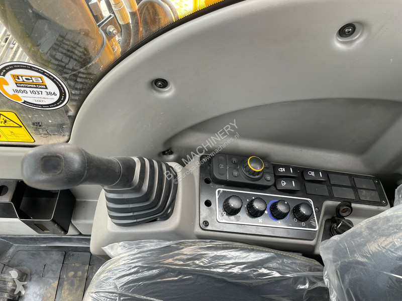 Rýpadlo JCB 245 HD LR