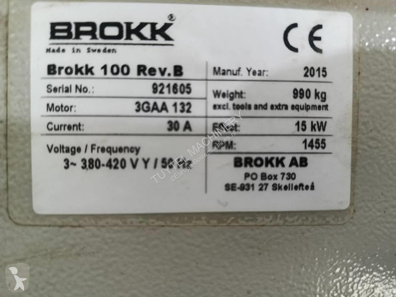 Lopatový nakládač Brokk 100 husqvarna robot...