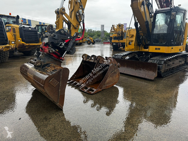 Escavatore Caterpillar FL CR .