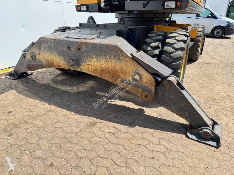 جرافة Volvo - German Machine / Triple Boom