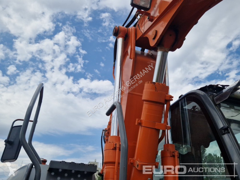 Skovl Hitachi