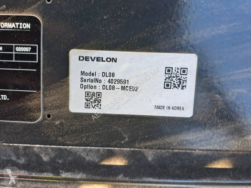 Skovl Develon DX300LC-7M (2 Unused units...
