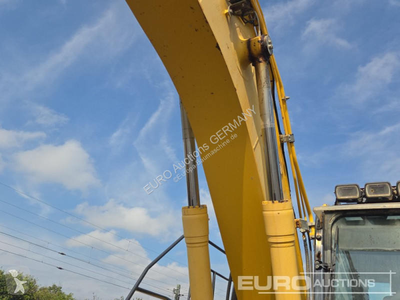 Excavadora Komatsu 10