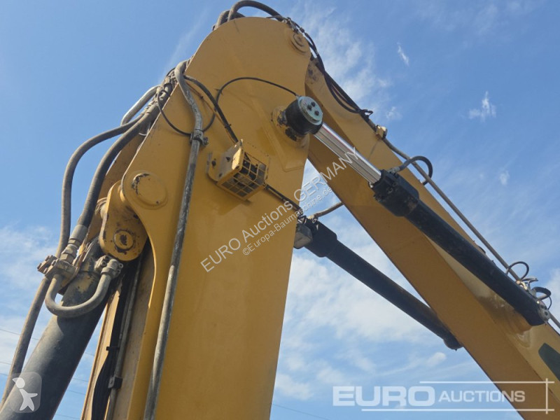 Graafmachine Caterpillar MH3024
