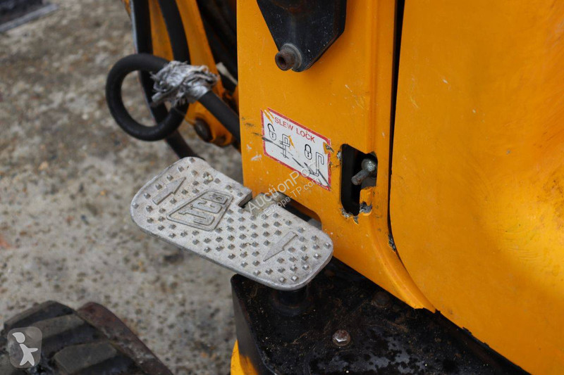 Rýpadlo JCB