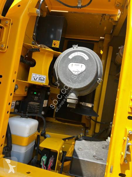 جرافة Komatsu PC210 NLC 11