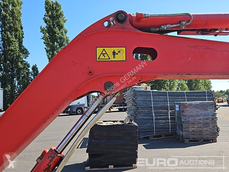 Экскаватор Volvo ECR25D