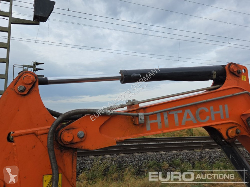 جرافة Hitachi ZX26U-5A CR