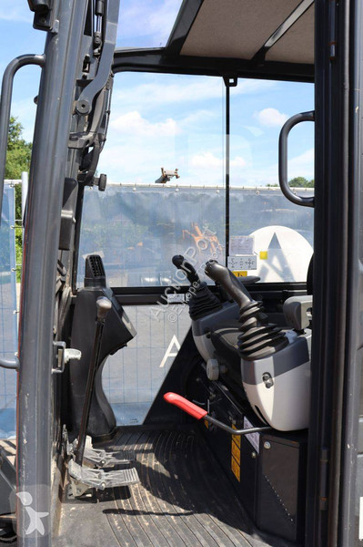 Rýpadlo Hitachi ZX19-6 CR