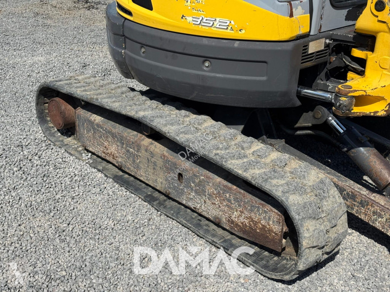 Rýpadlo New Holland E35.2SR