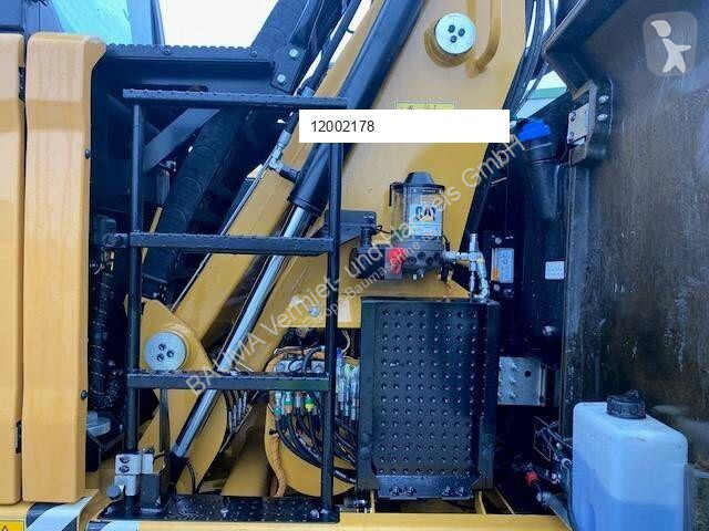 Lopatový nakládač Caterpillar MH 3022 MIETE /...