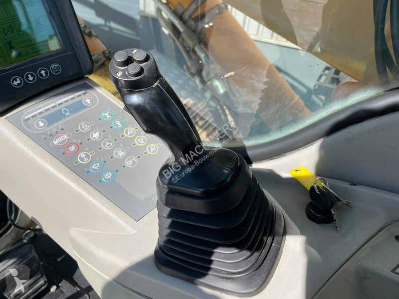 جرافة Liebherr