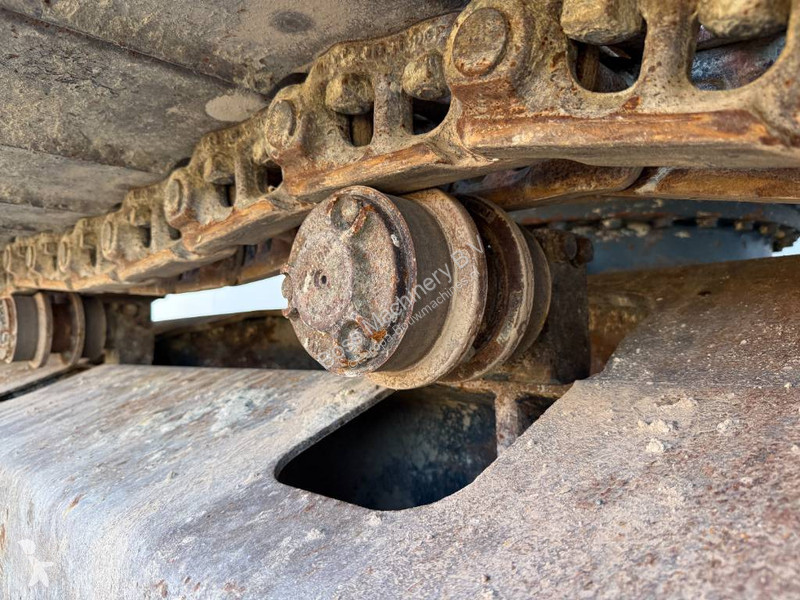 جرافة Hyundai - 360° Camera / Automatic Greasing