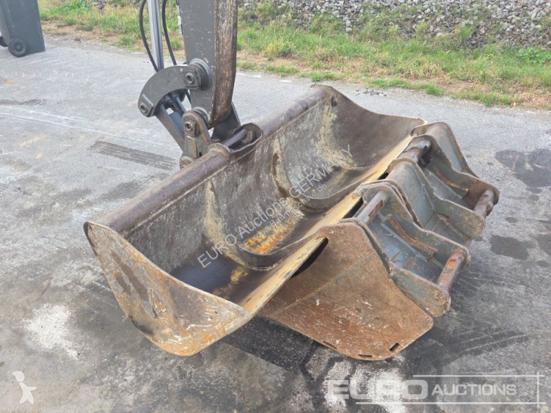 Багер Volvo ECR50F