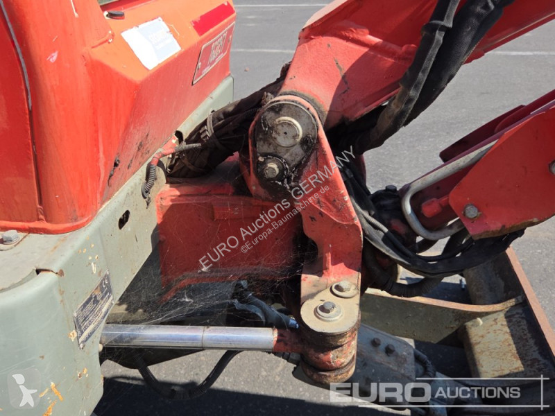 جرافة Yanmar ViO25-4