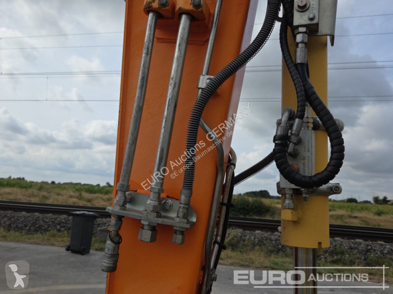 Excavadora Komatsu MR