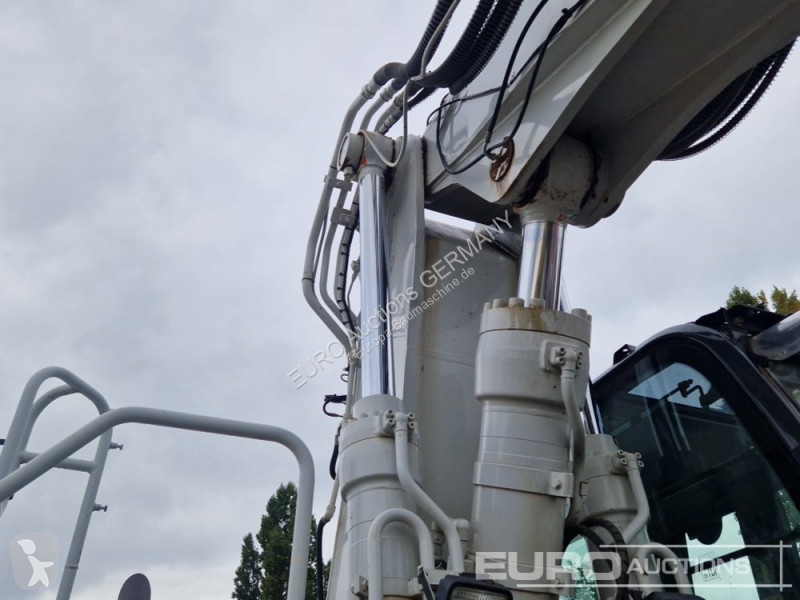 Pelle Hitachi ZX220W-5