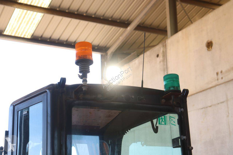 Lopatový nakládač Hitachi Zaxis B-6