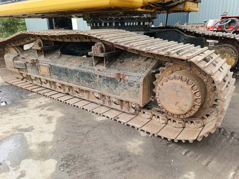Excavator Caterpillar L demolition excavator...