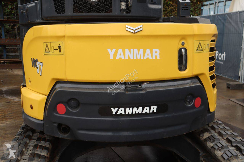 جرافة Yanmar ViO57-6B