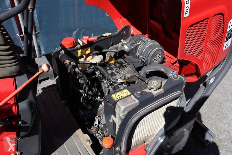جرافة Yanmar SV08-1A(S)