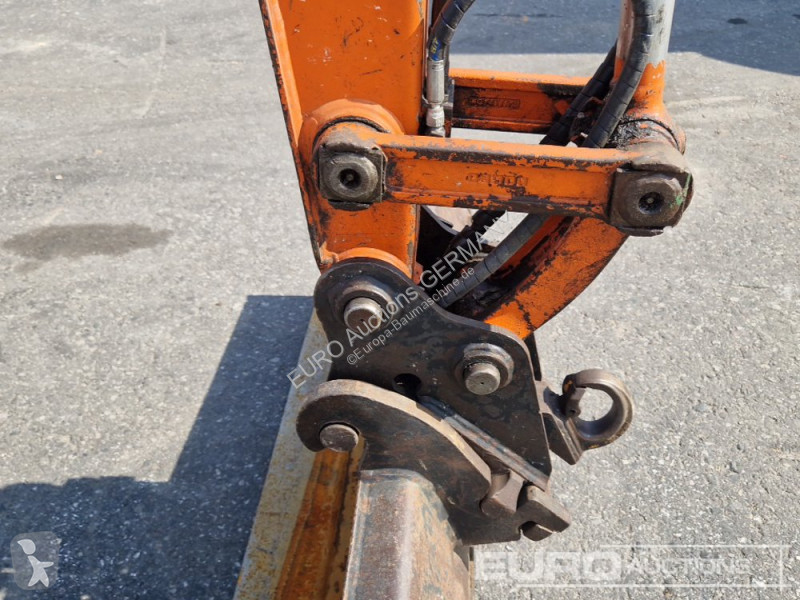 Багер Kubota U274