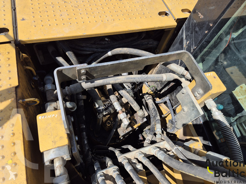 Excavadora Caterpillar