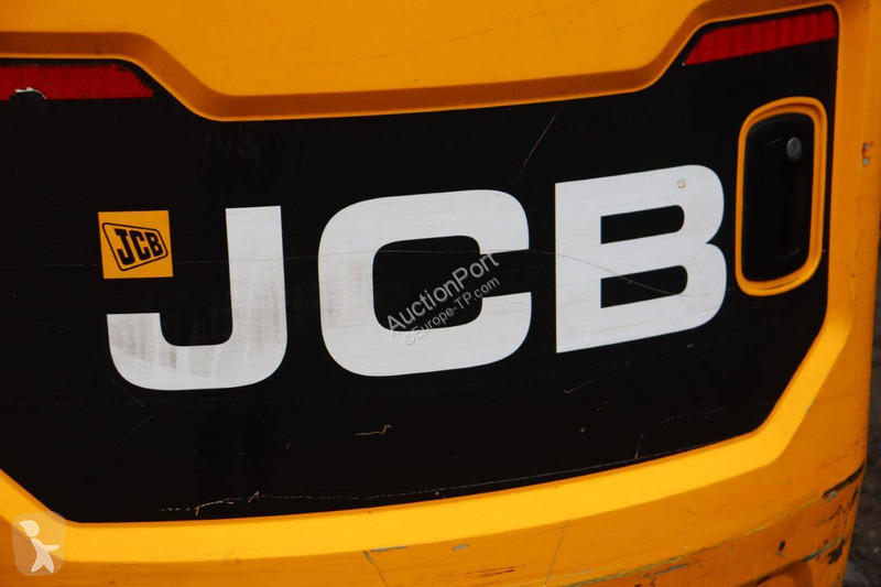 Excavadora JCB 16C-1 T3