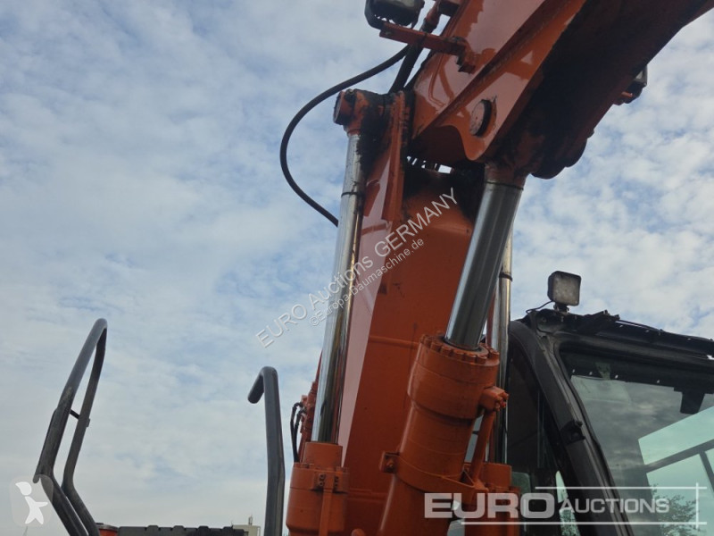 Excavadora Hitachi