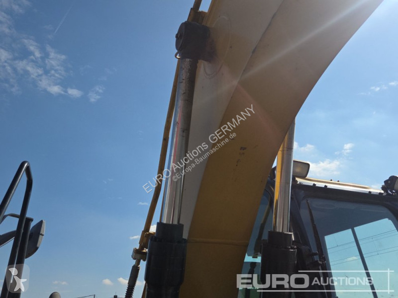 Excavadora Caterpillar GC