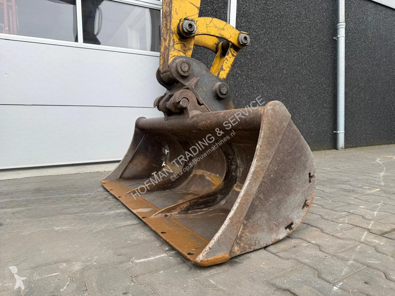 Багер Komatsu PC55MR-5