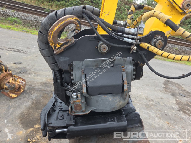 Екскаватор Komatsu PW118MR-11