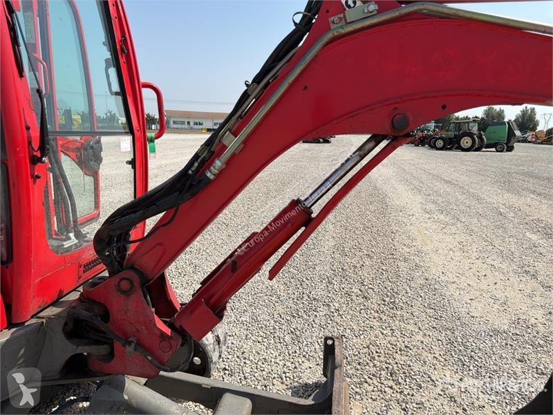 Екскаватор JCB