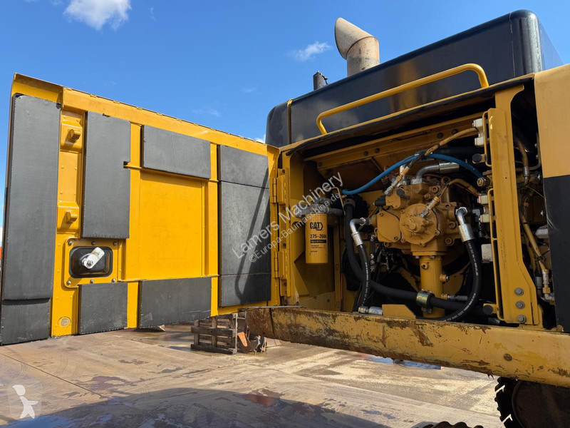 Екскаватор Caterpillar
