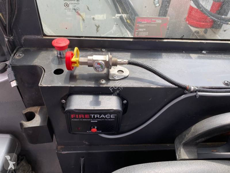 Acx DOOSAN 23 R-R 1er Main a réparer endommagée...