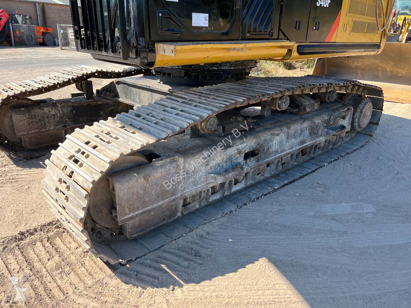 Graafmachine Caterpillar F UHD - 24 meter INCL...