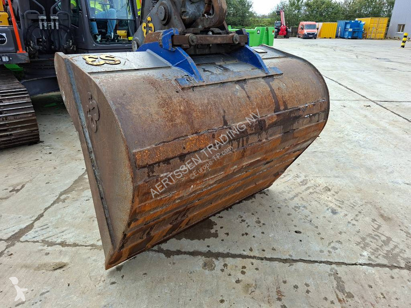 Pelle Volvo EC230FL5
