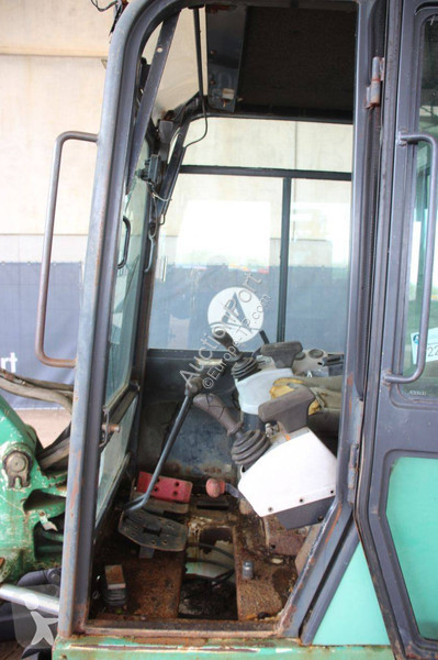 جرافة Bobcat