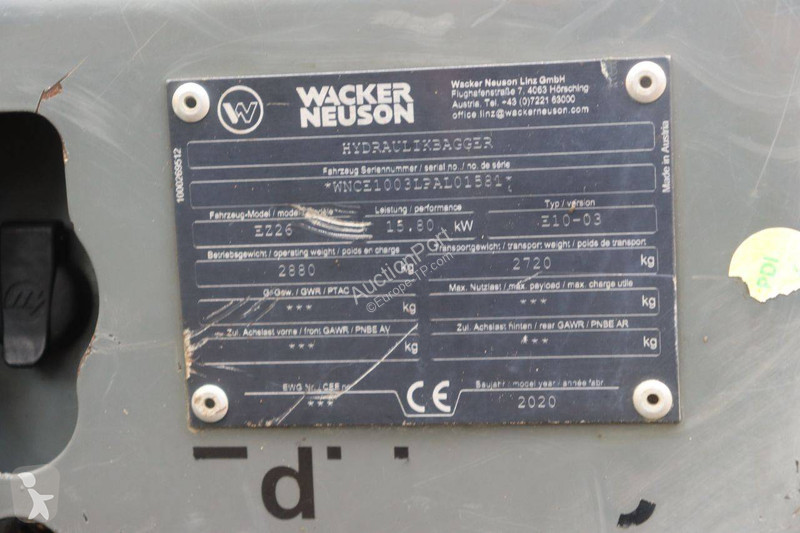 جرافة Neuson EZ26