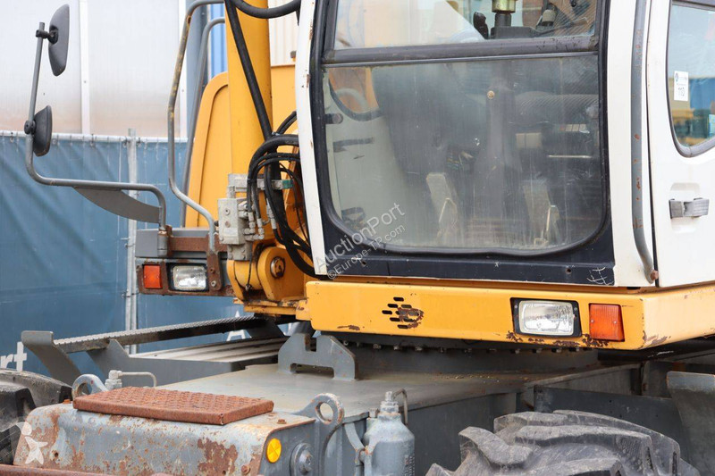 جرافة Liebherr