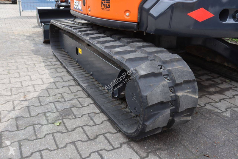 جرافة Hitachi ZX55U6