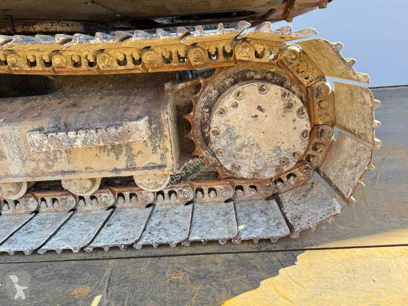 جرافة Hitachi 3 - Hammer Lines / Quick Coupler