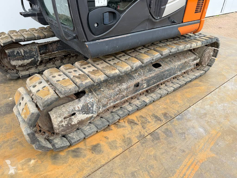 جرافة Hitachi - Hammer Lines / Automatic Greasing