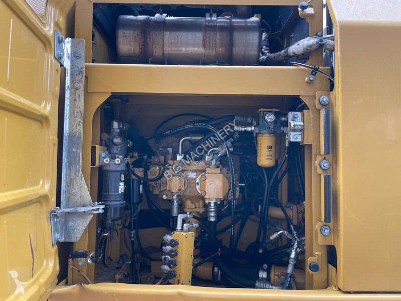 Pelle Caterpillar 320FL