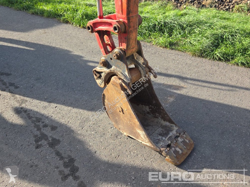 Excavadora Volvo ECR25D